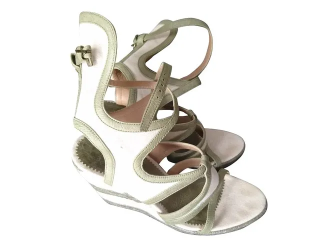 Balenciaga Sandalias Beige Caqui 