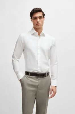Camisa slim fit en sarga de algodón elástico de planchado fácil