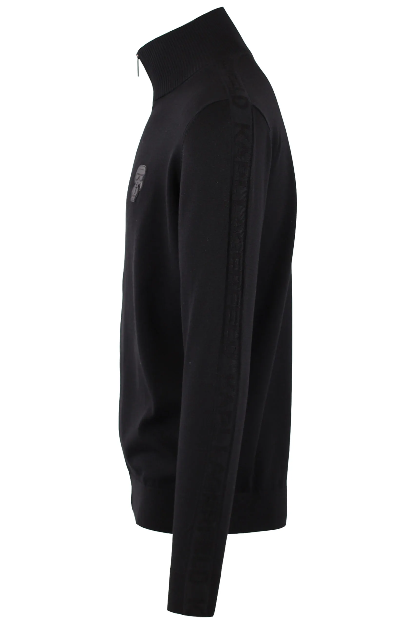 Jersey negro con cremallera y logo engomado de 
