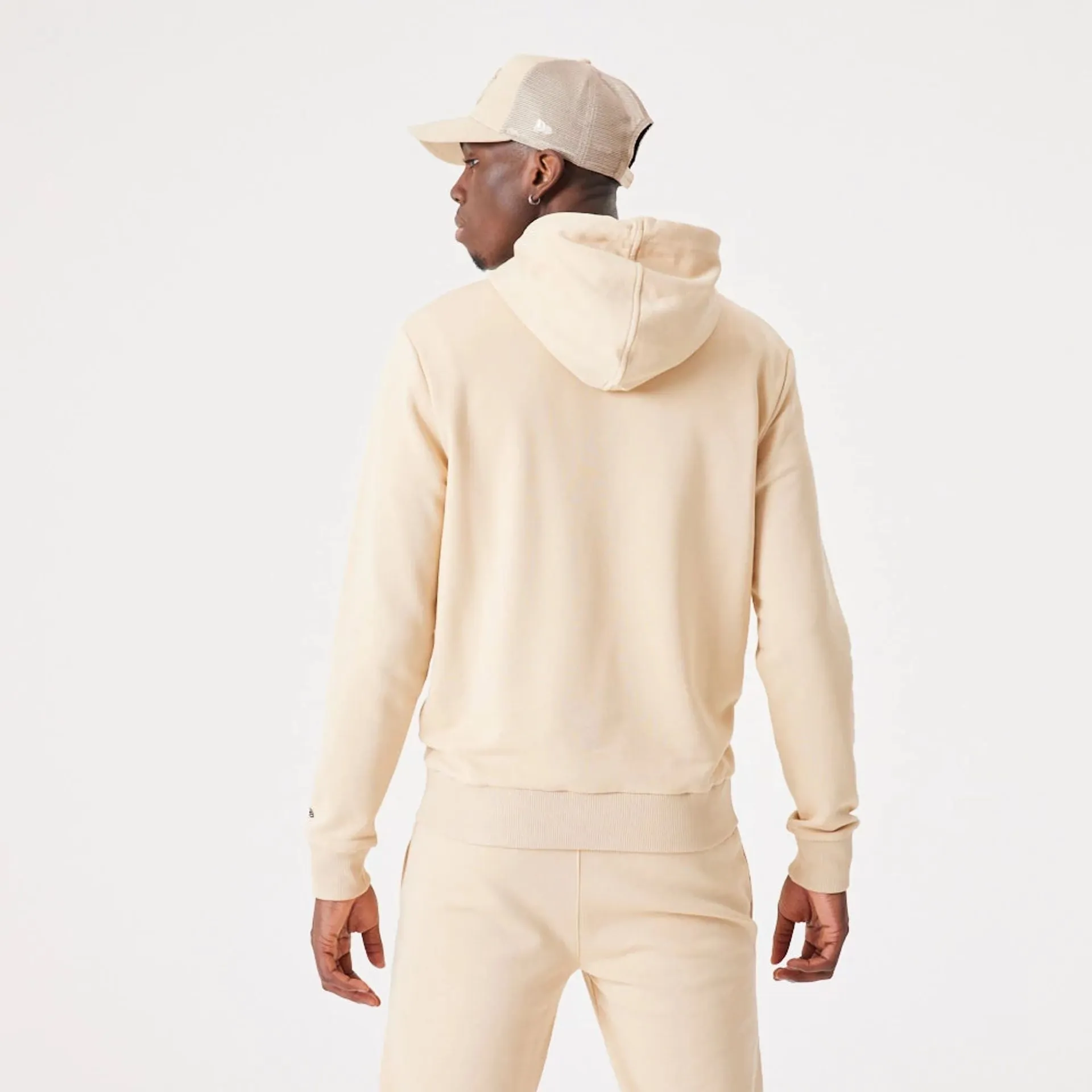 Sudadera New Era Essential Beige