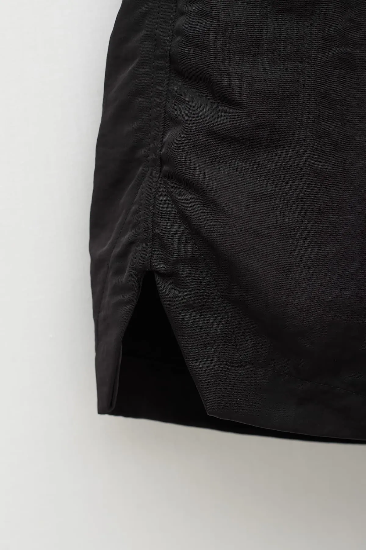 SUNFLOWER BLACK MIKE SHORTS